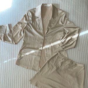 Perfect Condition! Beige Botang Set!